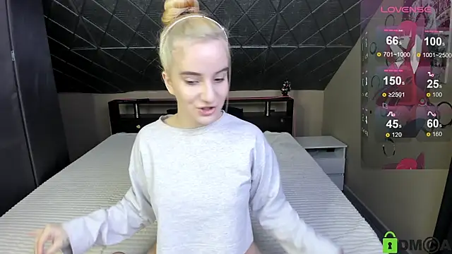 Naomi1Hinata online show from 03/02/26, 03:18