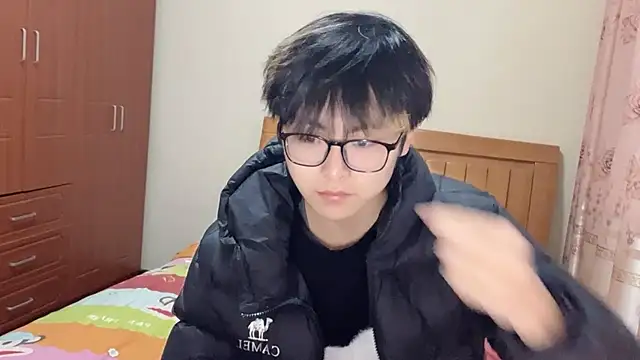 Snapshot of zijunzbzs chatting on 02/19/26, 10:01 zijunzbzs online show from 02/19/26, 10:01