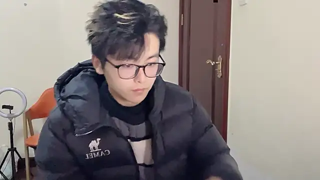 Snapshot of zijunzbzs chatting on 02/05/26, 10:22 zijunzbzs online show from 02/05/26, 10:22