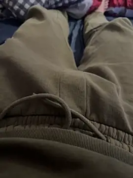 Snapshot of Enzo_2763 chatting on 02/18/26, 05:09 Enzo 2763 online show from 02/18/26, 05:09