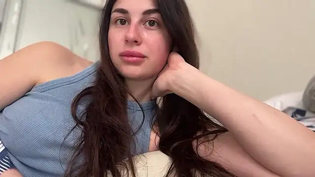 Snapshot of LiluMartiznir chatting on 04/02/26, 07:15 LiluMartiznir online show from 04/02/26, 07:15