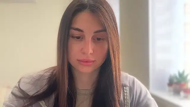 Snapshot of LiluMartiznir chatting on 03/23/26, 09:31 LiluMartiznir online show from 03/23/26, 09:31