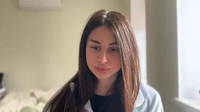 Snapshot of LiluMartiznir chatting on 03/21/26, 12:42 LiluMartiznir online show from 03/21/26, 12:42