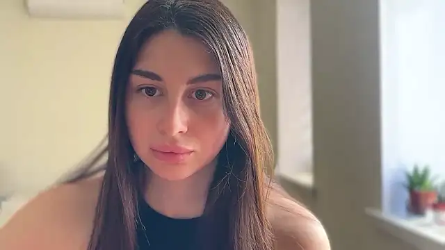 Snapshot of LiluMartiznir chatting on 03/20/26, 09:32 LiluMartiznir online show from 03/20/26, 09:32