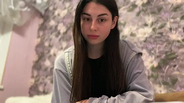 Snapshot of LiluMartiznir chatting on 04/09/26, 06:14 LiluMartiznir online show from 04/09/26, 06:14