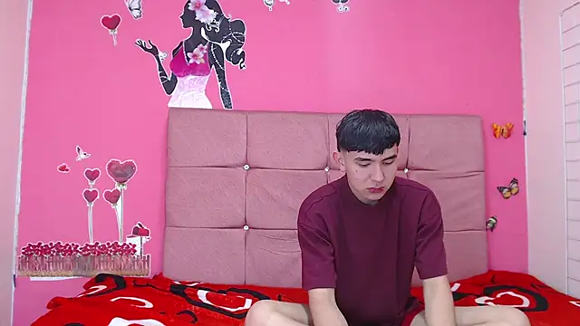 Snapshot of massimoferrera303av chatting on 02/11/26, 06:52 massimoferrera303av online show from 02/11/26, 06:52