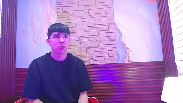 Snapshot of massimoferrera303av chatting on 02/03/26, 06:35 massimoferrera303av online show from 02/03/26, 06:35