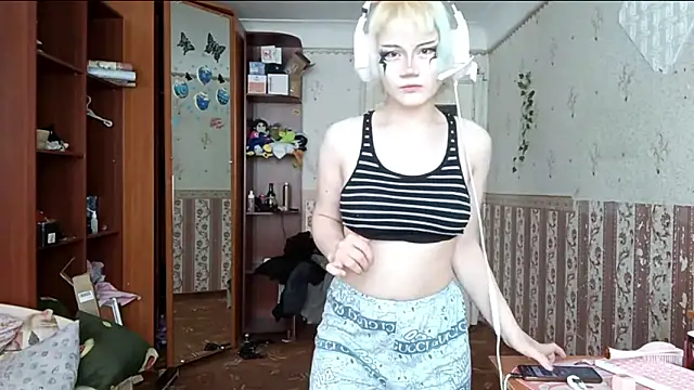 KathernSaulters online show from 03/03/26, 07:37