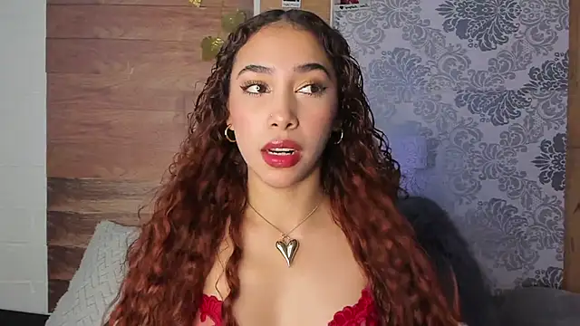 LiaHansson00 online show from 04/13/26, 04:55