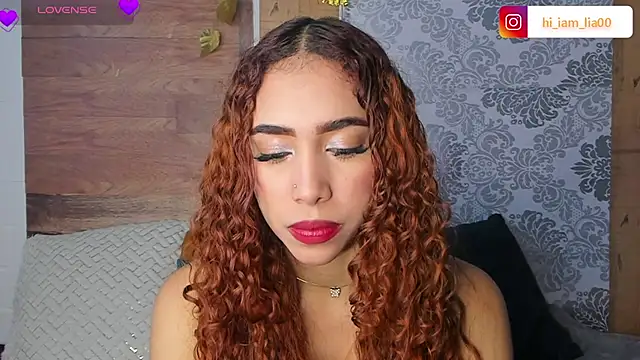 Snapshot of LiaHansson00 chatting on 02/17/26, 04:04 LiaHansson00 online show from 02/17/26, 04:04