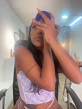 Alahia Betancurr online show from 02/06/26, 12:23