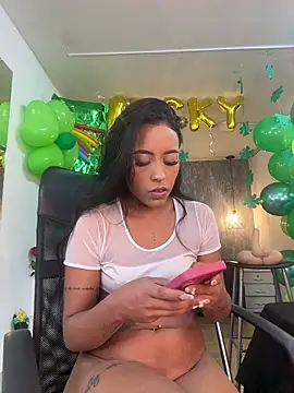 Alahia Betancurr online show from 03/18/26, 01:57