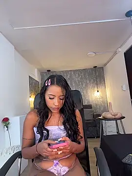 Alahia Betancurr online show from 03/12/26, 01:15