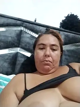 Snapshot of hot_girl_full chatting on 02/11/26, 09:36 hot girl full online show from 02/11/26, 09:36