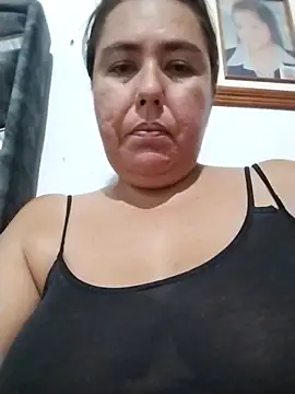 Snapshot of hot_girl_full chatting on 06/02/26, 12:43 hot girl full online show from 06/02/26, 12:43