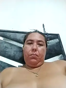 Snapshot of hot_girl_full chatting on 05/19/26, 02:02 hot girl full online show from 05/19/26, 02:02