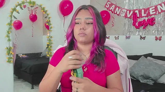 Lilith traviis online show from 02/14/26, 07:14