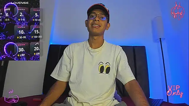 Snapshot of StellayDrake chatting on 02/12/26, 02:06 StellayDrake online show from 02/12/26, 02:06