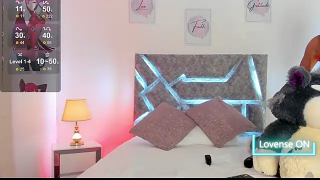 emilycat777  online show from 04/09/26, 04:36