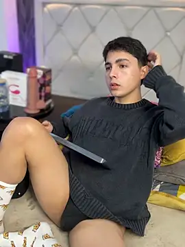 Samu Hott online show from 02/19/26, 08:06