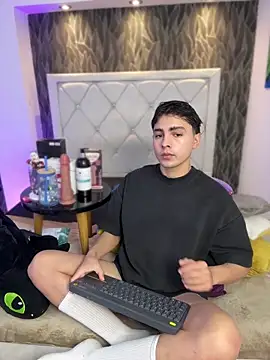 Samu Hott online show from 02/09/26, 08:29