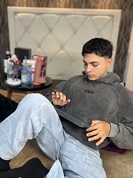 Samu Hott online show from 03/09/26, 08:23