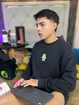 Samu Hott online show from 03/11/26, 08:25