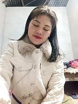 Snapshot of Anna_516 chatting on 02/06/26, 10:28 Anna 516 online show from 02/06/26, 10:28