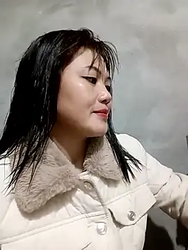 Snapshot of Anna_516 chatting on 02/16/26, 02:48 Anna 516 online show from 02/16/26, 02:48