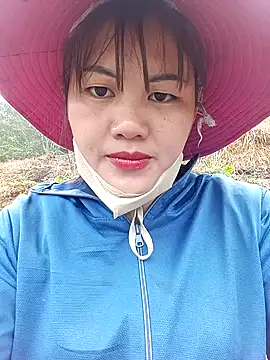 Snapshot of Anna_516 chatting on 03/01/26, 01:49 Anna 516 online show from 03/01/26, 01:49