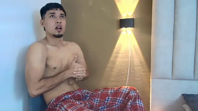 Noah Smith01 online show from 04/10/26, 06:59