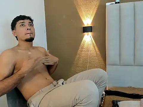 Snapshot of Noah_Smith01 chatting on 02/26/26, 11:49 Noah Smith01 online show from 02/26/26, 11:49