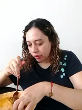 risitos23 online show from 05/10/26, 04:53