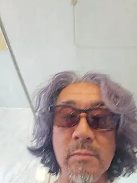 Snapshot of MtaS1 chatting on 02/17/26, 04:43 MtaS1 online show from 02/17/26, 04:43