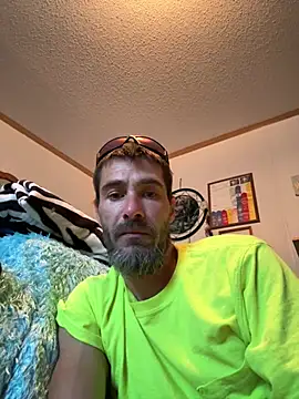 Snapshot of tommattsonn chatting on 06/07/26, 10:48 tommattsonn online show from 06/07/26, 10:48