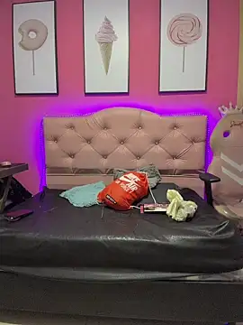 Karolaiin LS online show from 03/10/26, 07:40