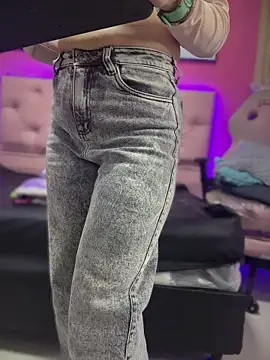 Karolaiin LS online show from 03/18/26, 07:59