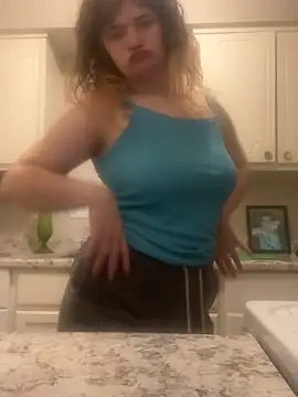 Snapshot of flowergirl88 chatting on 02/06/26, 01:12 flowergirl88 online show from 02/06/26, 01:12