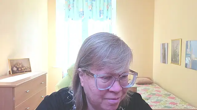 Snapshot of Emma_Eclipsee chatting on 03/14/26, 11:27 Emma Eclipsee online show from 03/14/26, 11:27