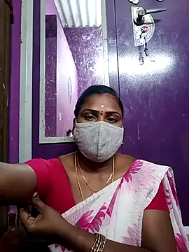 Tamil Hot Nisha online show from 04/13/26, 04:33