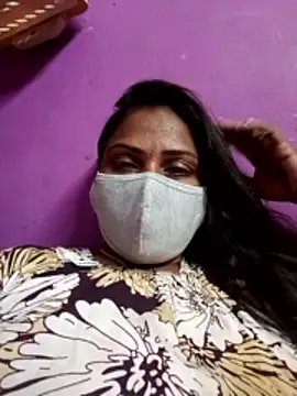 Tamil Hot Nisha online show from 03/04/26, 10:28