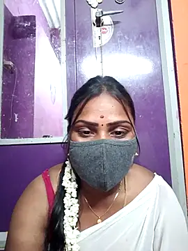 Tamil Hot Nisha online show from 04/15/26, 04:44