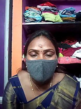 Tamil Hot Nisha online show from 04/17/26, 06:11