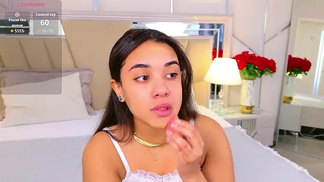 Luna Cortier online show from 03/11/26, 05:56