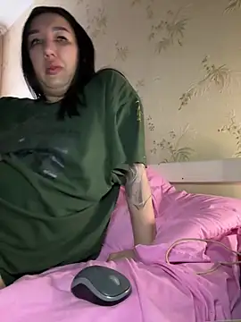 Snapshot of Naughtgirl_2026 chatting on 02/12/26, 12:27 Naughtgirl 2026 online show from 02/12/26, 12:27