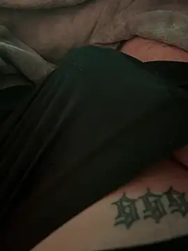 Snapshot of Piratee666 chatting on 02/06/26, 12:17 Piratee666 online show from 02/06/26, 12:17