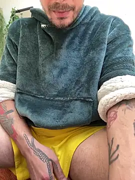 Piratee666 online show from 04/07/26, 07:32