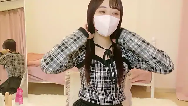 Snapshot of rinochan_v chatting on 02/10/26, 11:42 rinochan v online show from 02/10/26, 11:42