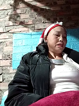 Snapshot of lena-cute chatting on 02/19/26, 06:49 lena-cute online show from 02/19/26, 06:49