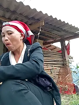 Snapshot of lena-cute chatting on 02/14/26, 10:04 lena-cute online show from 02/14/26, 10:04